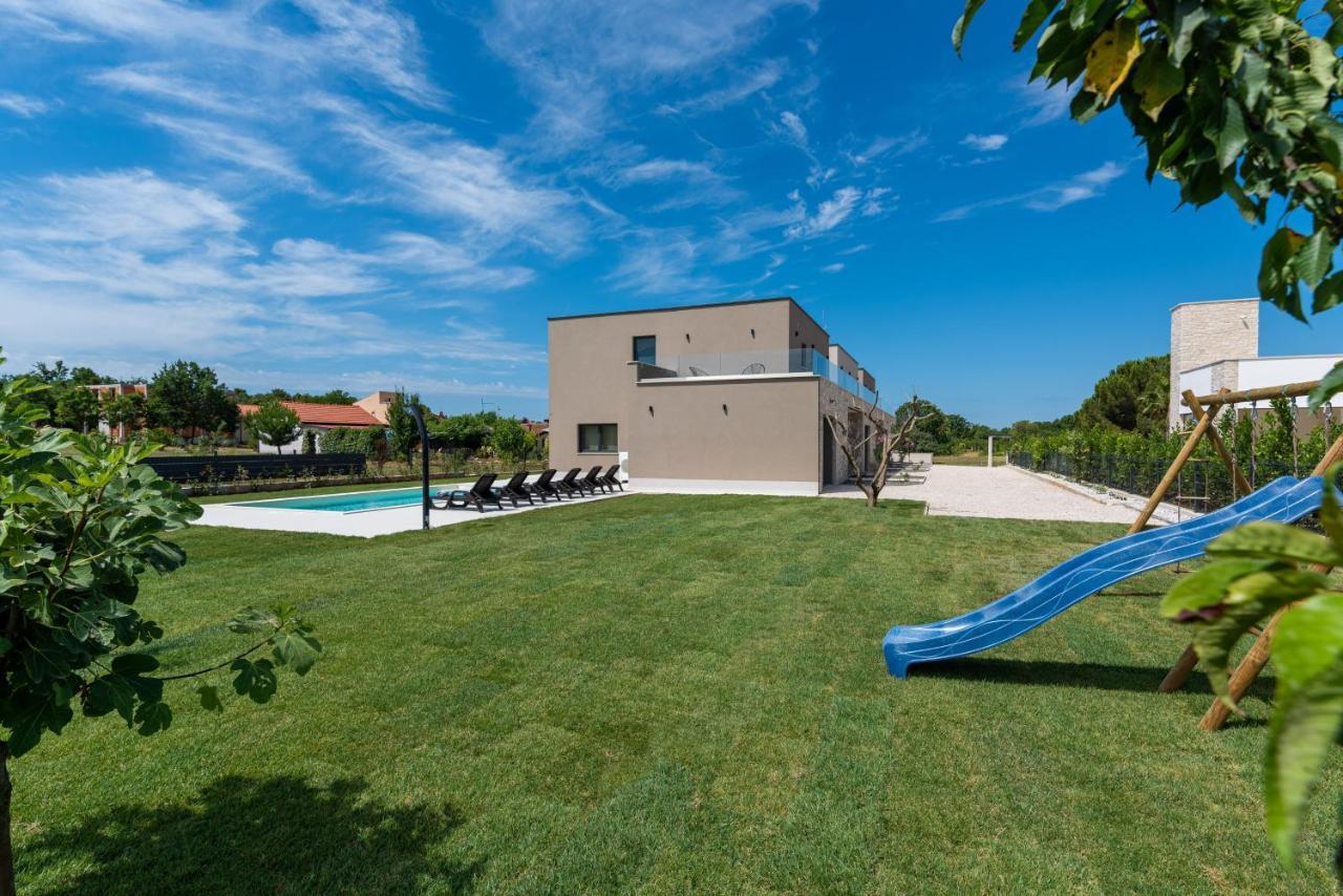 Villa Dafna Porec Exterior photo