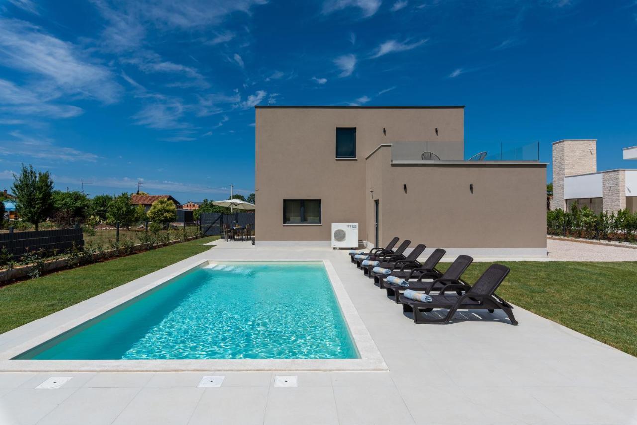 Villa Dafna Porec Exterior photo